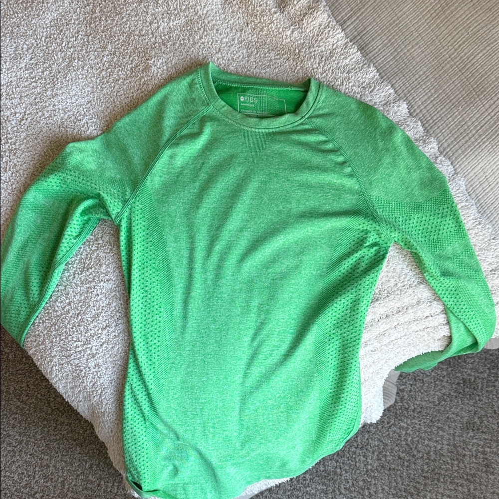 Figs Vibrant Green Seamless Top